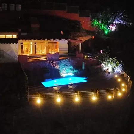 Encantadora En Montanas * Teror