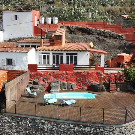 Encantadora En Montanas