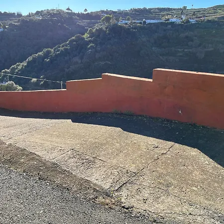 Encantadora En Montanas * Teror