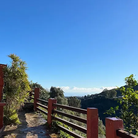 Encantadora En Montanas Casa de Férias